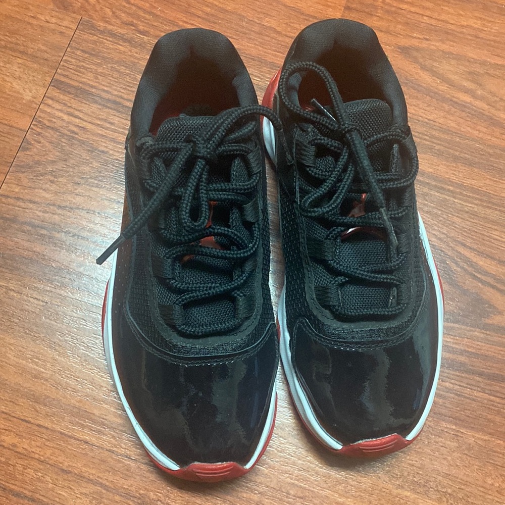 Air Jordan 11 cmft low— like new